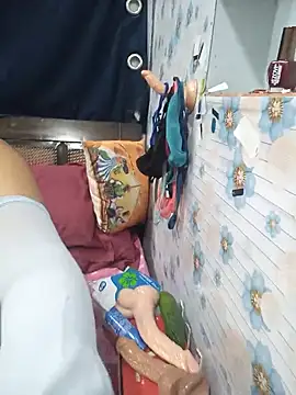 tina8th live cam on StripChat