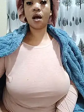 FreakyAngel3X live cam on StripChat