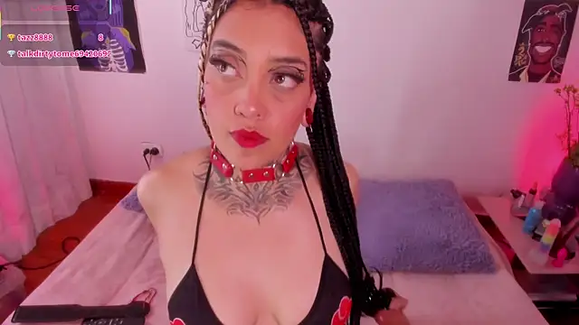 Cata_green live cam on StripChat