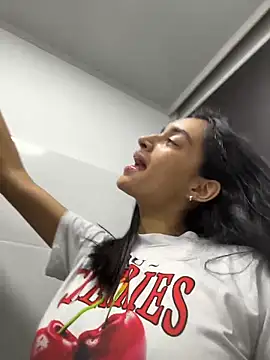 leilani_X webcam