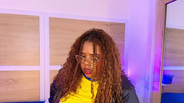 Your_big_ebony_goddness webcam