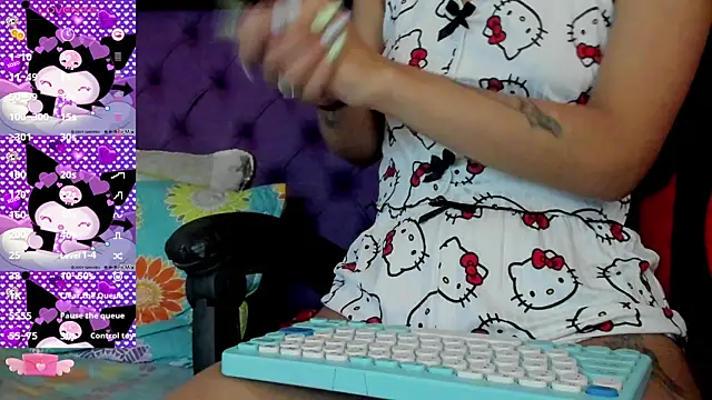 Cloeandtyfanny webcam