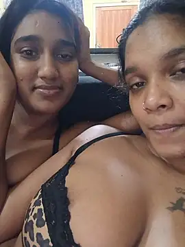 Indianqueen03 webcam