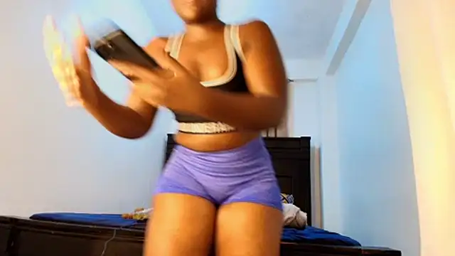Deeloverxx webcam