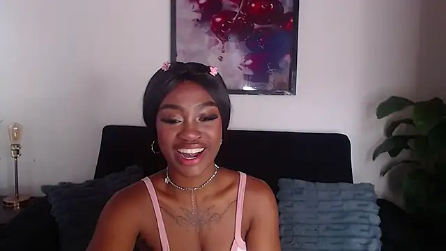 nikkystorm1_ webcam