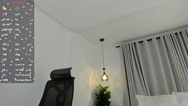 emily_roousee webcam