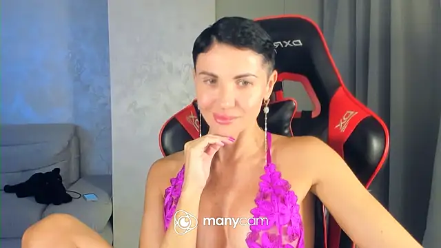 Angel_iam webcam
