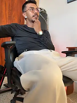 Latinmoster_boss