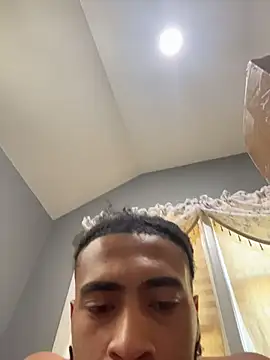 Mellyj053 webcam