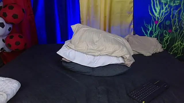 lulu_petite webcam