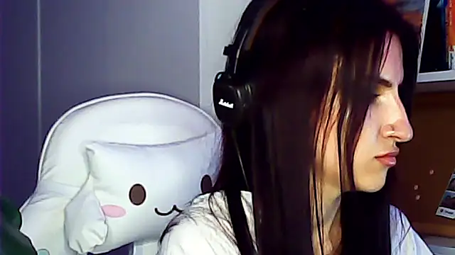 Monica_Cutersseys webcam