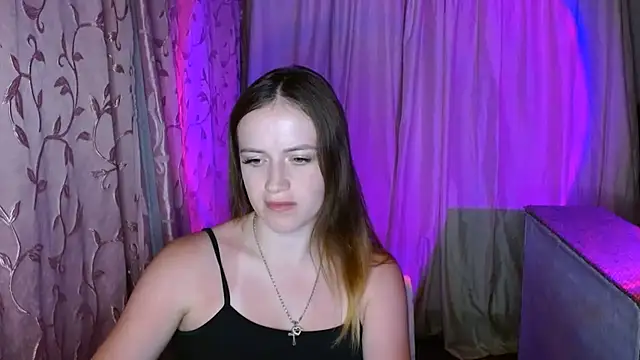 ElinaStar00 webcam