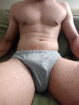 chris210100 (M young) - Χύσιμο