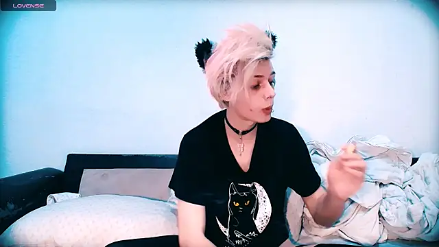 Littlepinkcat webcam