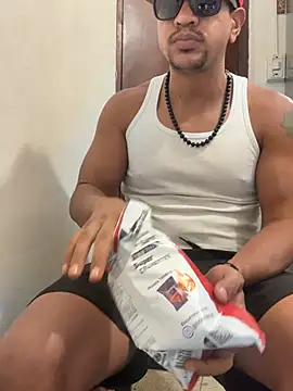bigdick211292 webcam
