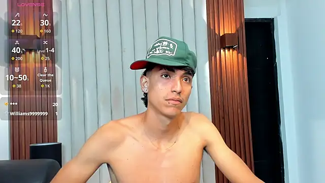 myke_tucker live cam on StripChat