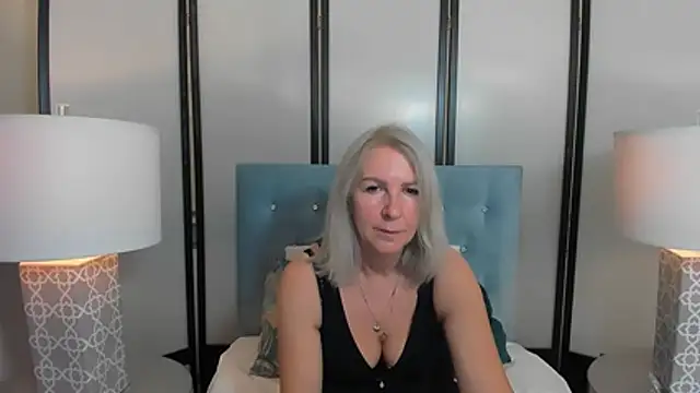 EricaTop live cam on StripChat