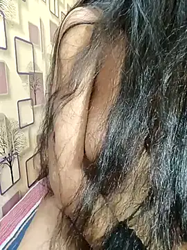 Quun_rosi live cam on StripChat