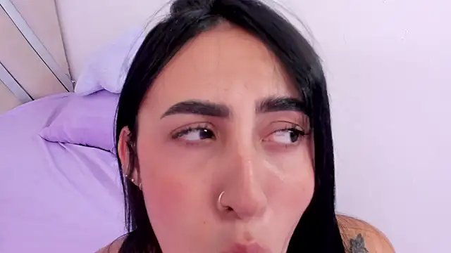 Helenn_monroy1 live cam on StripChat