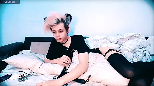 Littlepinkcat live cam on StripChat