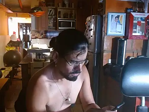 Dr_Pocholate84 webcam