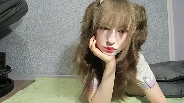 Yoonhee_ki live cam on StripChat