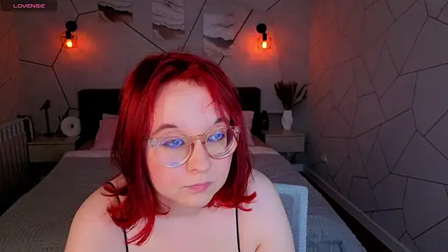 Aleks-casterrr live cam on StripChat