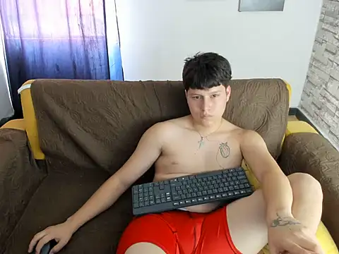 daniel_leon live cam on StripChat