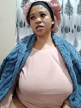 FreakyAngel3X live cam on StripChat