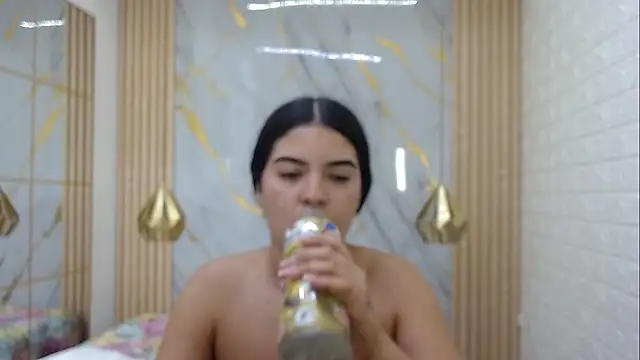 vanessa_f webcam