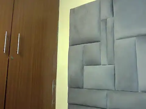 naughty-ebony1 webcam