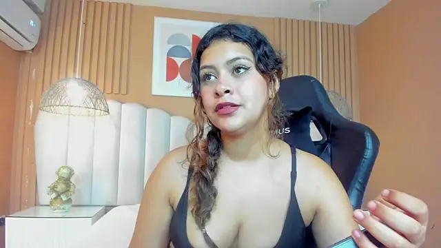 cassiehot_ live cam on StripChat