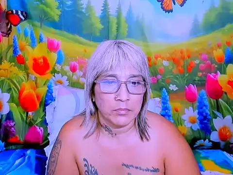 indianroxy webcam