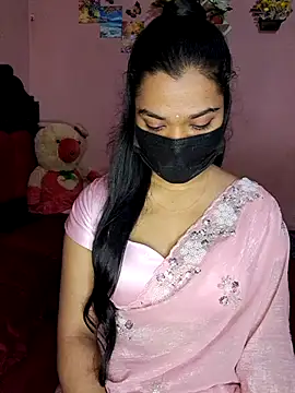 Ismanur11 live cam on StripChat