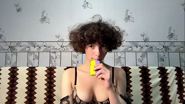 Nikatyanxx webcam