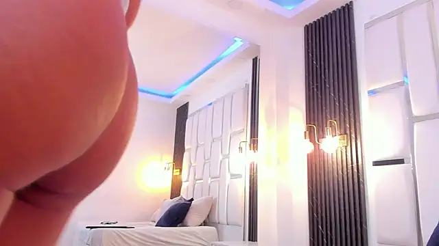 Maia_Clark520 webcam