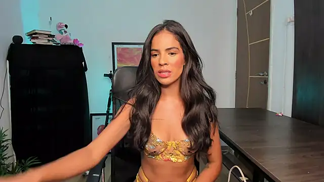 camille-rose live cam on StripChat