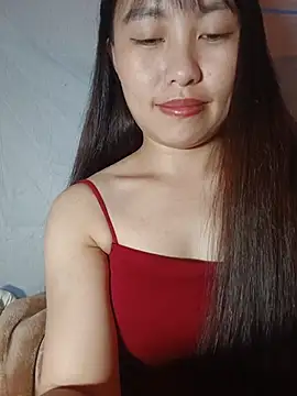Cherry-squirtt live cam on StripChat
