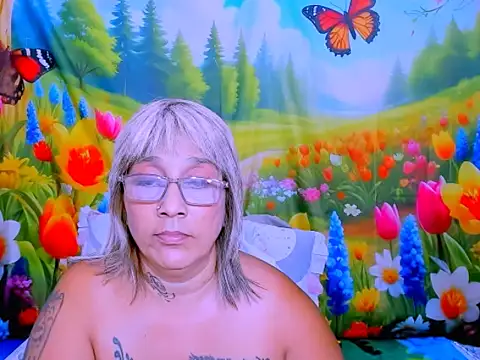 indianroxy live cam on StripChat