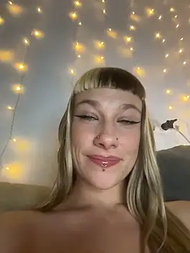 Dhaliawonder live cam on StripChat