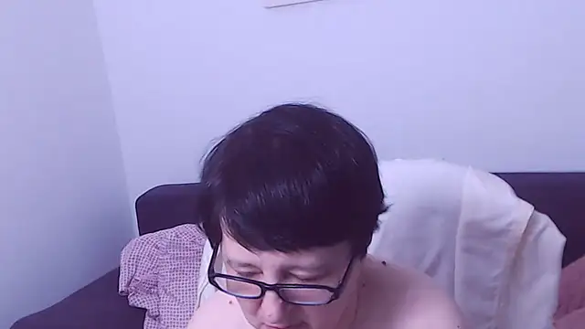 ChristaRose live cam on StripChat