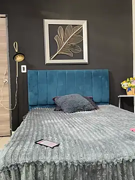 valentina_herrrera live cam on StripChat
