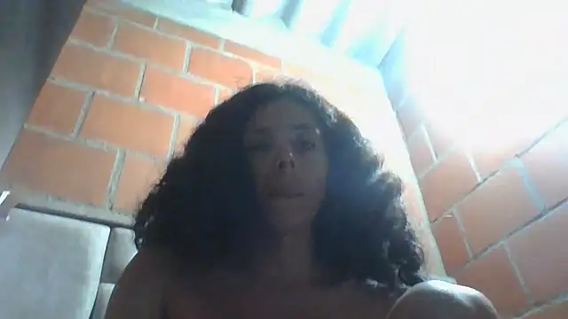 Nadia_Monroe live cam on StripChat