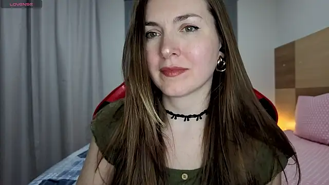Naughty_Annn live cam on StripChat