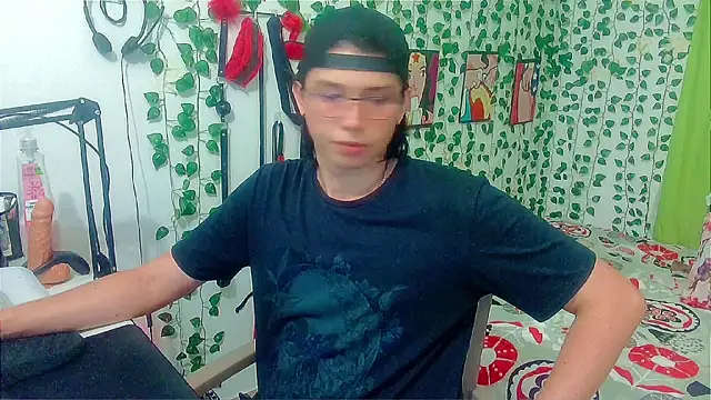 Andy_gray live cam on StripChat