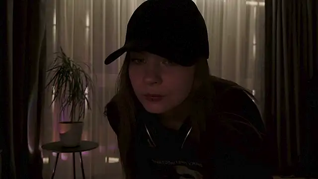 Pink_SeaGull live cam on StripChat