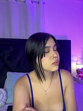 Lily_Woodz live cam on StripChat