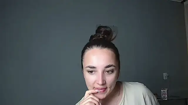 Eva_Gloryy live cam on StripChat