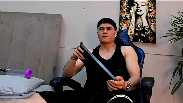 roan_birkin webcam