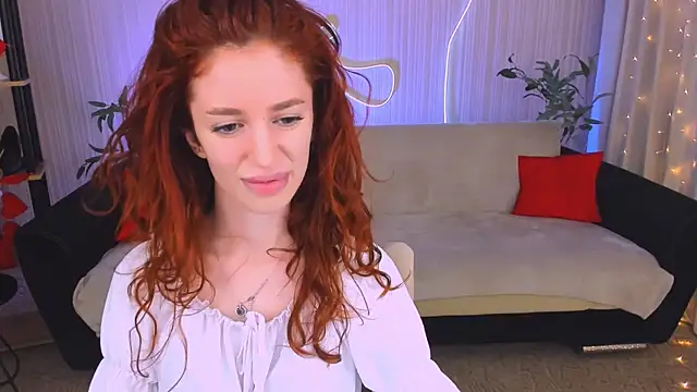 ChristinaConteeree webcam